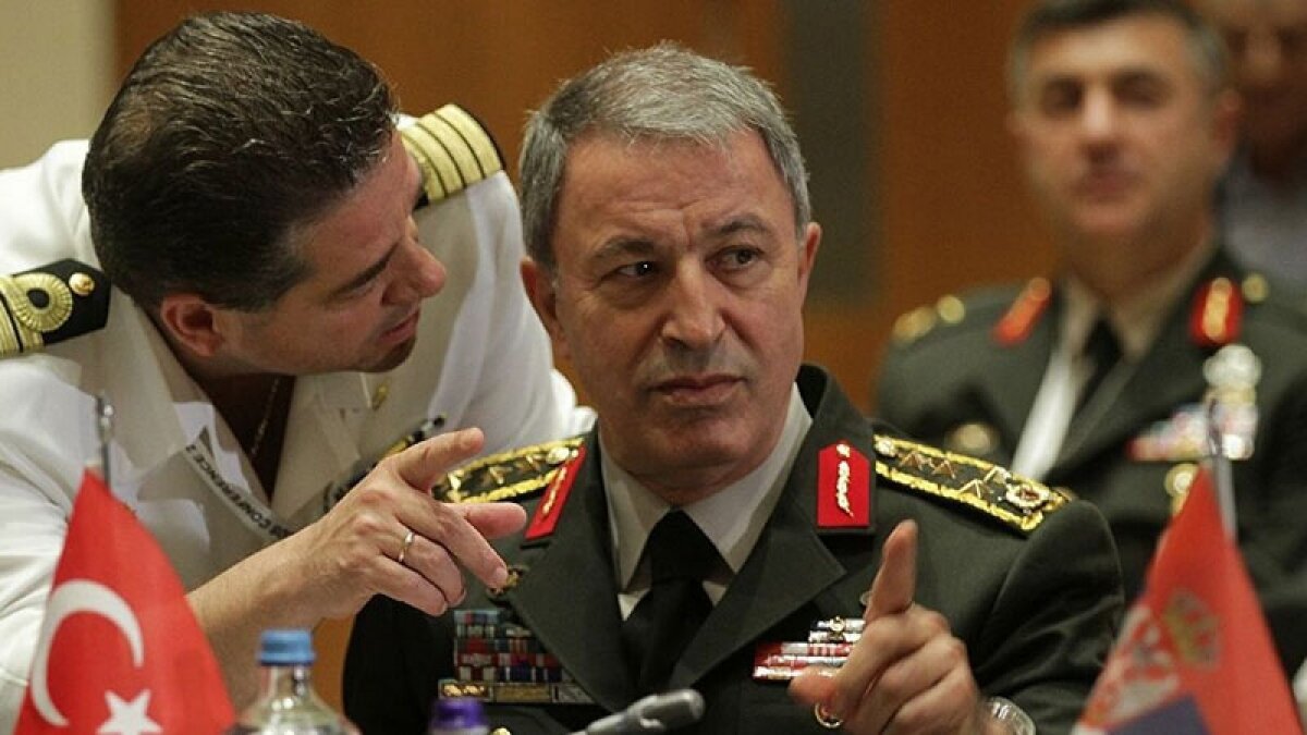 Министр обороны Турции Акар пригрозил Карабаху новой войной