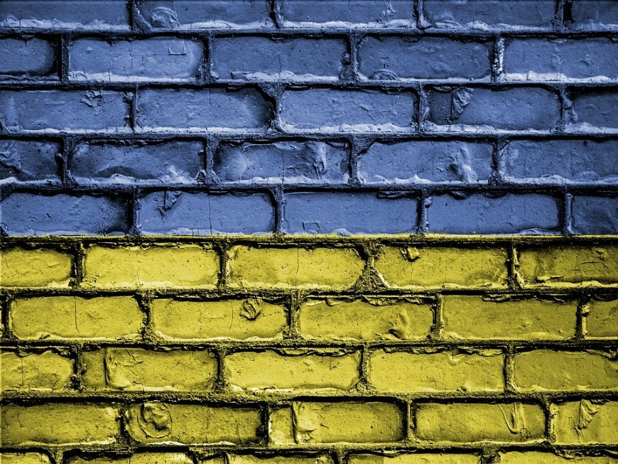 Политологи рассказали, почему Украине необходимо смириться с потерей Крыма и Донбасса во благо Европы 