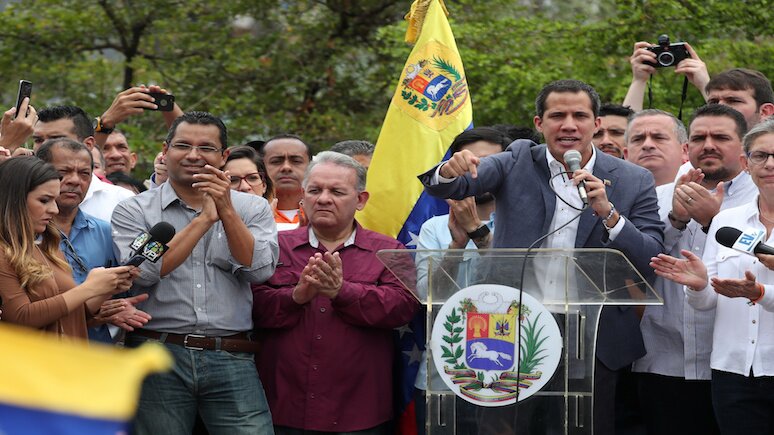 СМИ: Гуайдо намерен "решить" политический кризис в Венесуэле с помощью Пентагона – подробности