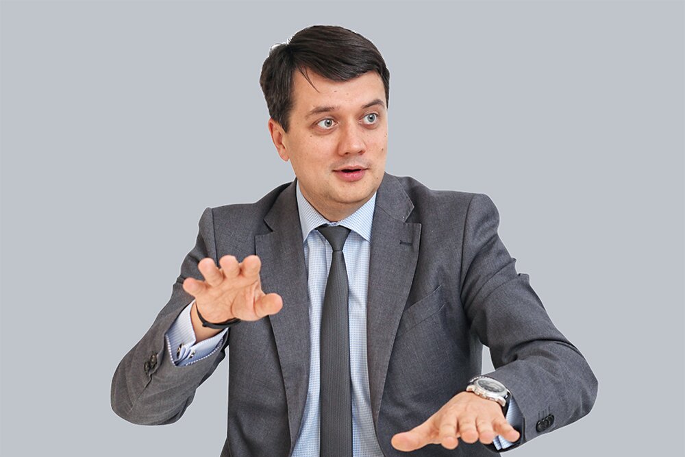Глава “Слуги народа” Разумков высказал все, что думает об использовании русского языка на Украине
