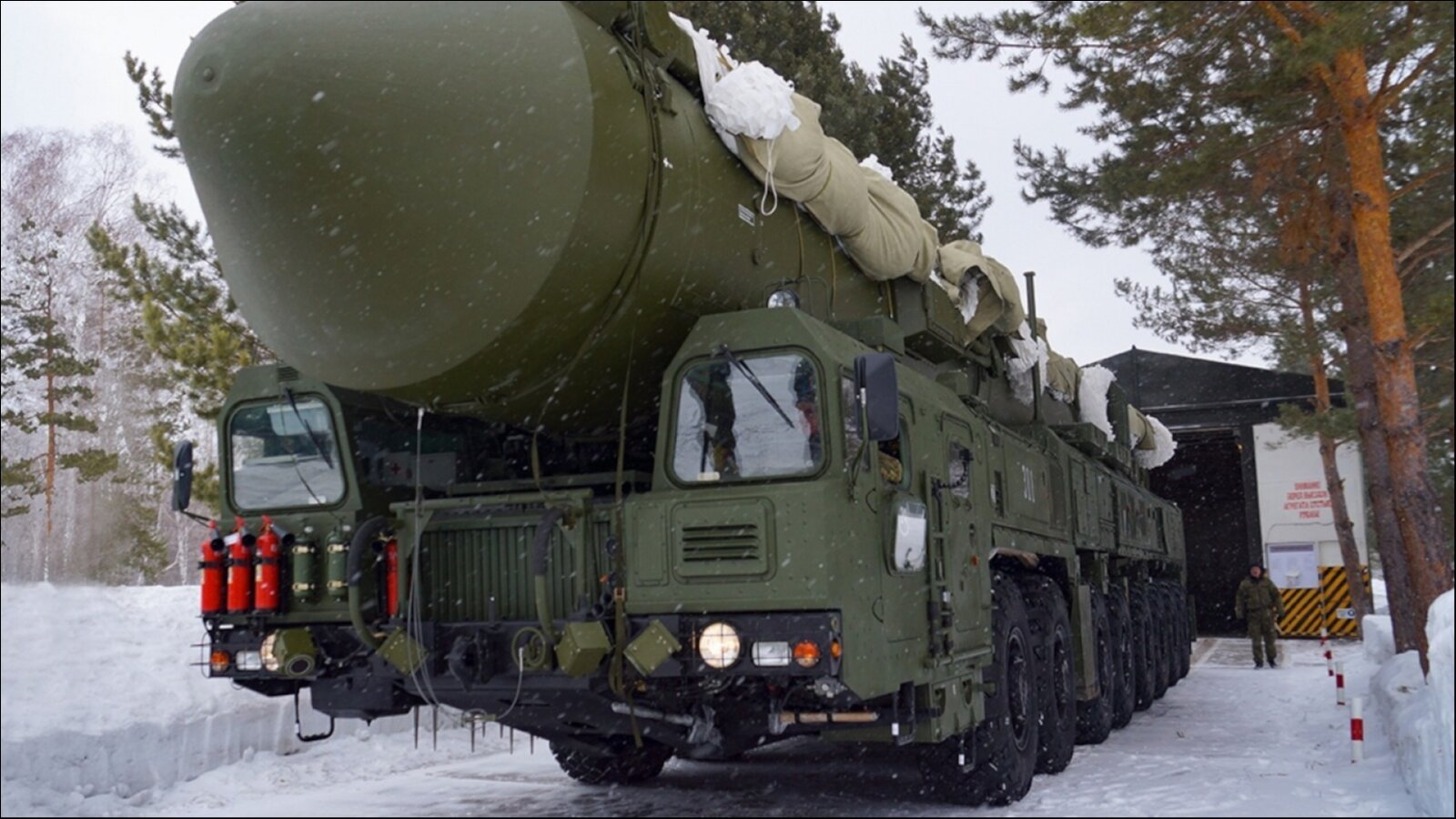 Путин дал старт учениям сил стратегического сдерживания: в МО озвучили их цель