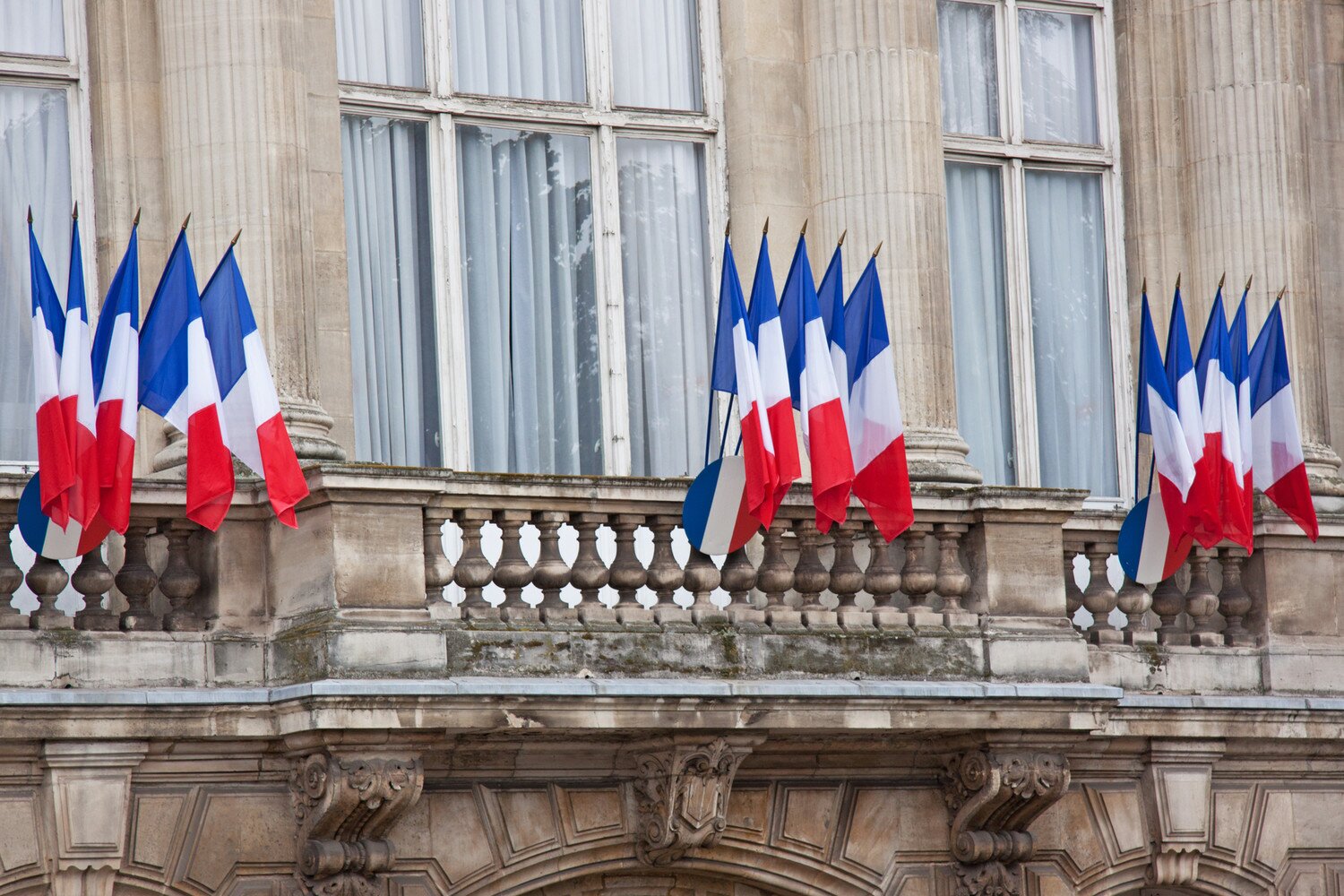 Сенат Франции выступил против МИД и признал Карабах 