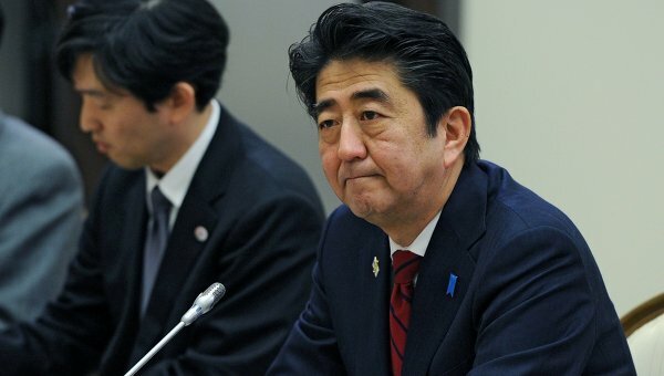 Абэ вновь рассказал о мирном договоре с РФ и Курилах: японцы давно хотят вернуть "северные территории"