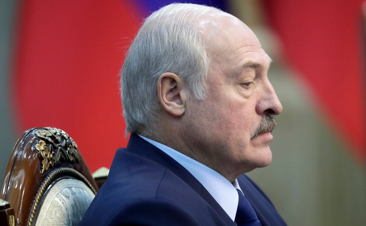 У Лукашенко официально подтвердился коронавирус