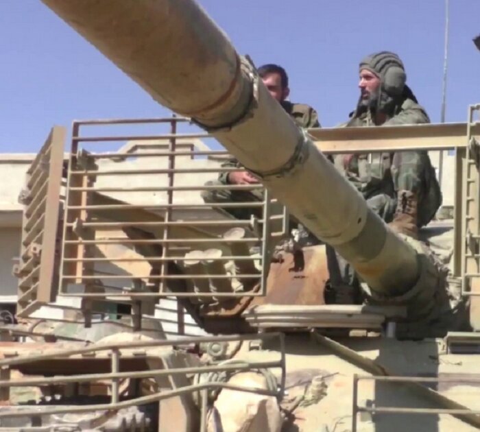 В сирийских подразделениях замечен советский "вечный" БТР-50