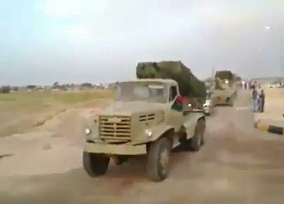 БМП и РСЗО: армия Хафтара усиливает огневую мощь на подступах к Триполи - кадры