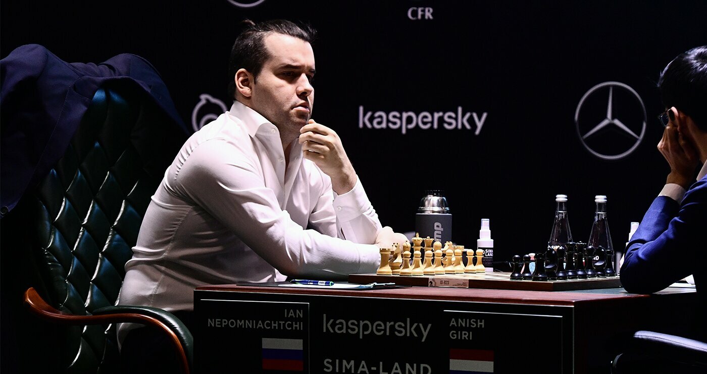 Прояснилась судьба флага РФ в матче за шахматную корону между Непомнящим и Карлсеном