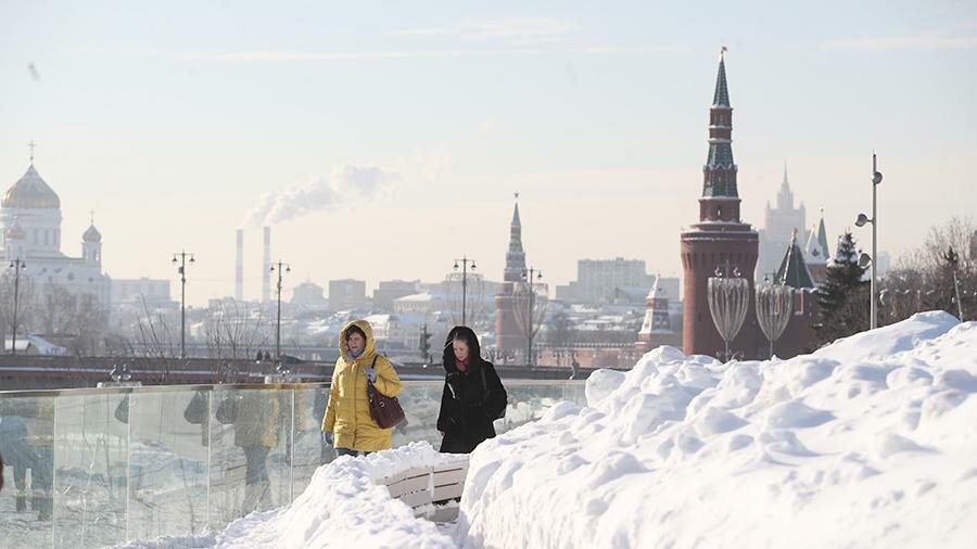 ​В Москве синоптики Гидрометцентра поведали о погодных условиях в последний день осени