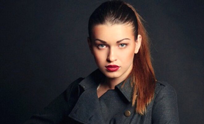 Пришла в себя: бывшая девушка погибшего Бориса Немцова Анна Дурицкая продемонстрировала свои шикарные формы в откровенном наряде