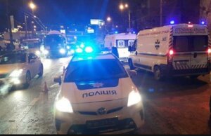 ​Взрыв возле киевского телеканала квалифицировали как теракт - кадры