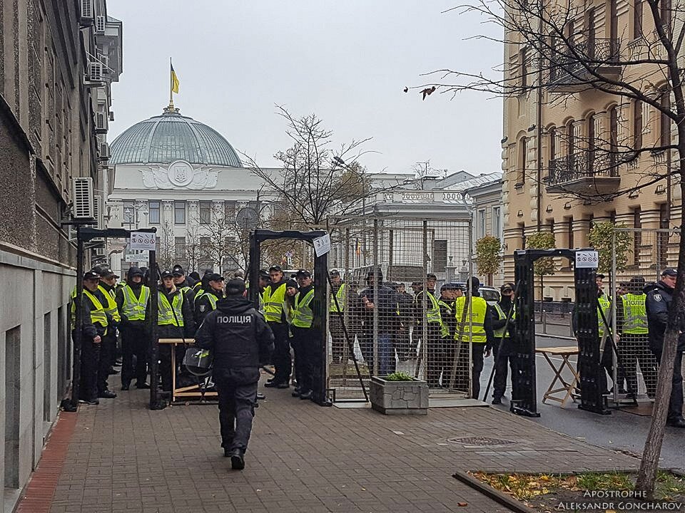 Михомайдан: протестующие усилились западноукраинским "десантом"