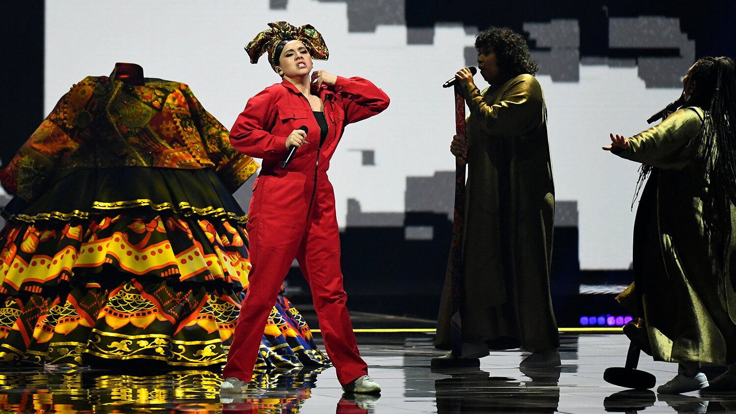 Манижа сдала позиции в рейтинге букмекеров - кто фаворит "Евровидения-2021"