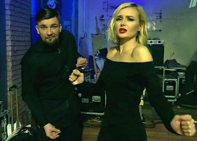 Баста и Полина Гагарина взорвали зал и ввели в замешательство наставников шоу "Голос", исполнив одну из 500 лучших песен всех времен журнала Rolling Stone, — кадры