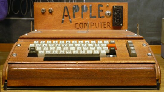 Один из первых компьютеров Стива Джобса уйдет с молотка