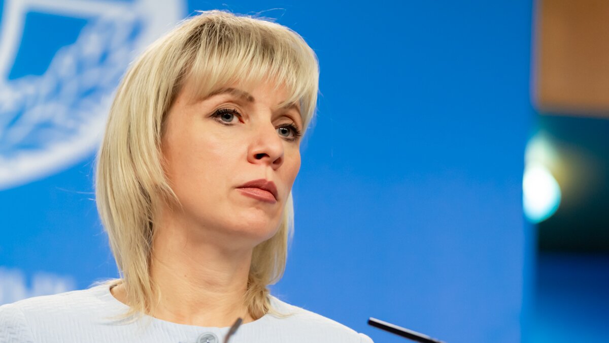 Захарова: Донбасс все больше отдаляется от Украины