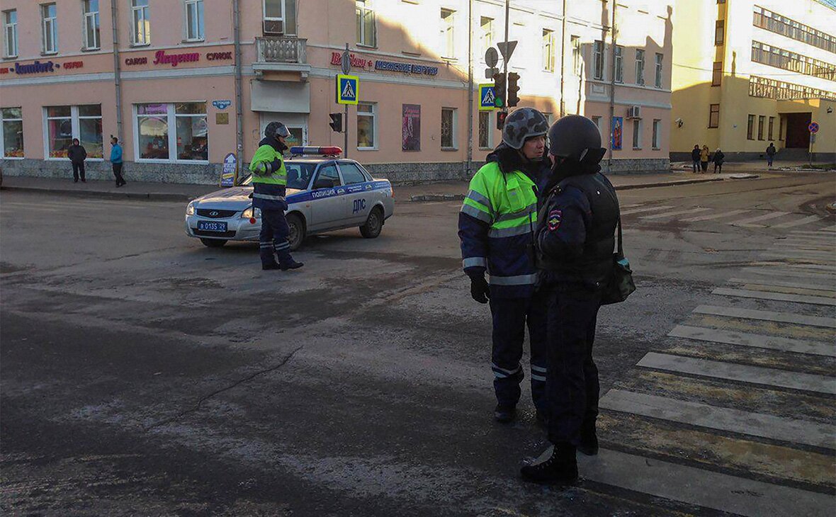 СМИ: 14-летний знакомый "архангельского подрывника" планировал совершить теракт в Москве – кадры