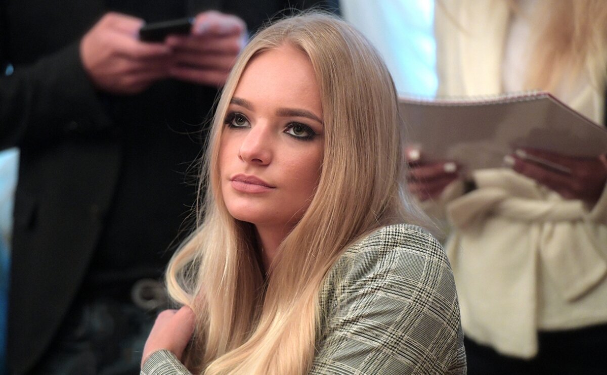 Елизавета Пескова парировала упреки насчет отдыха во Франции при закрытых границах