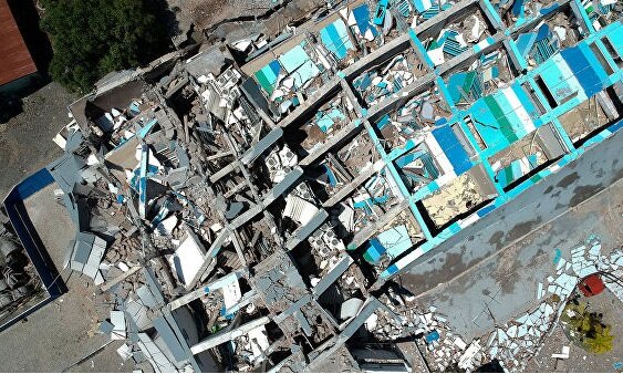 Индонезию накрыло цунами – кадры разрушительной волны