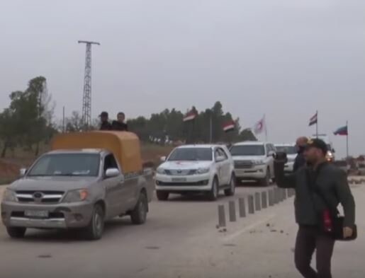 Российские военные помогли обменять пленных в Сирии – кадры