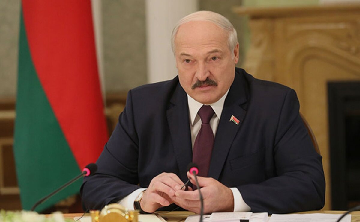СМИ: Лукашенко экстренно госпитализирован с гипертоническим кризом