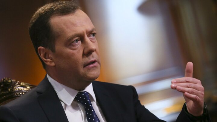 Медведев необычно отреагировал на скандал вокруг Абызова – СМИ
