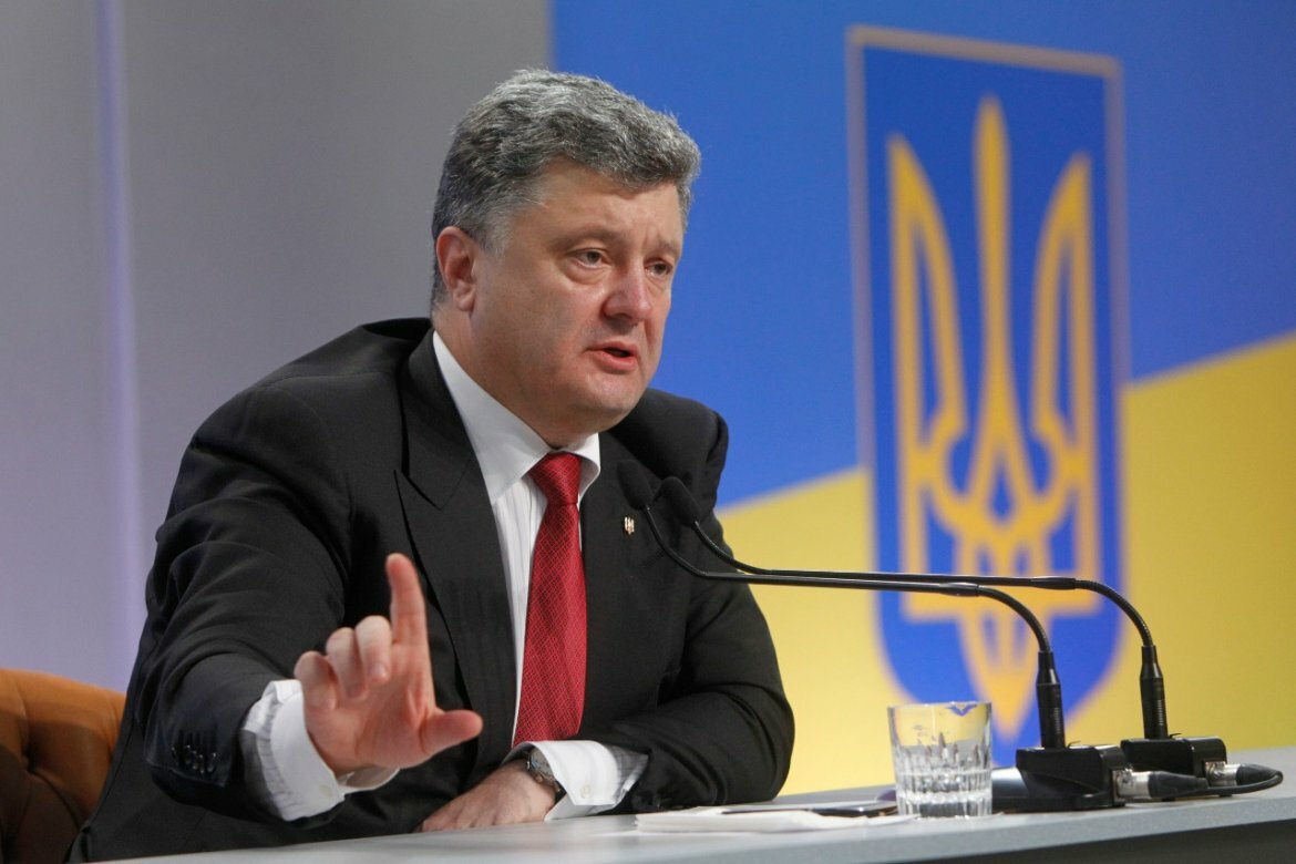 Порошенко захотел увести Украину “прочь от Москвы” – детали