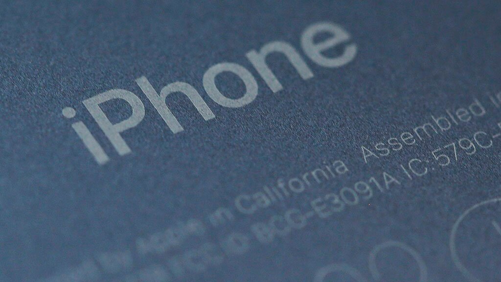Дефекты нового iPhone Х начали всплывать по всему миру - разочарованные пользователи ждут комментариев Apple