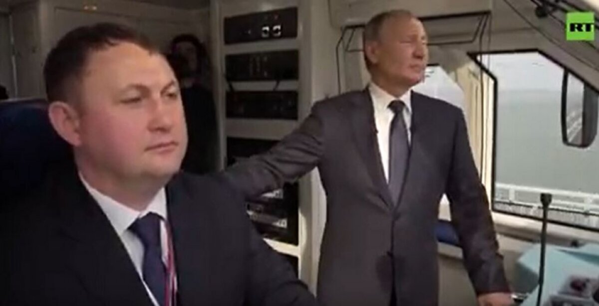 Путин потроллил Ротенберга перед запуском ж/д движения на Крымском мосту: "Выпил что ли?"