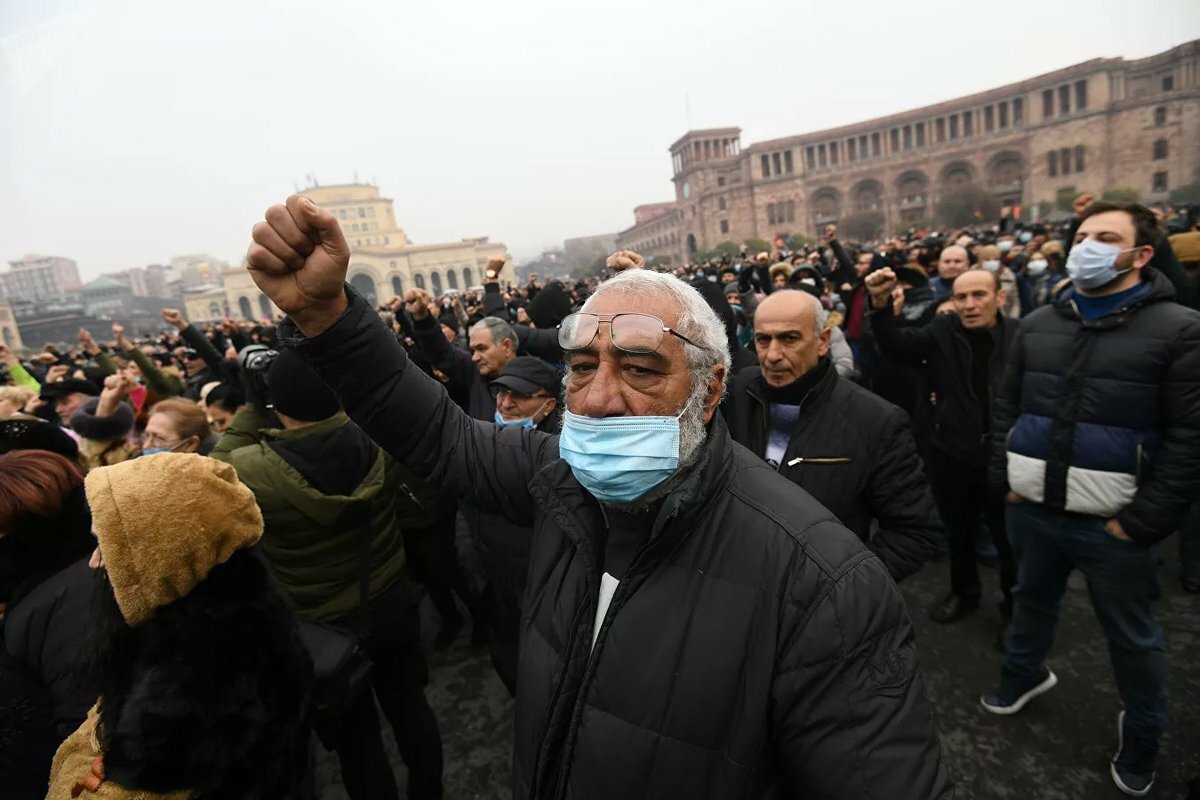 Армения. Последствия конфликта продолжают накалять обстановку в Ереване Армения. Последствия конфликта продолжают накалять обстановку в Ереване