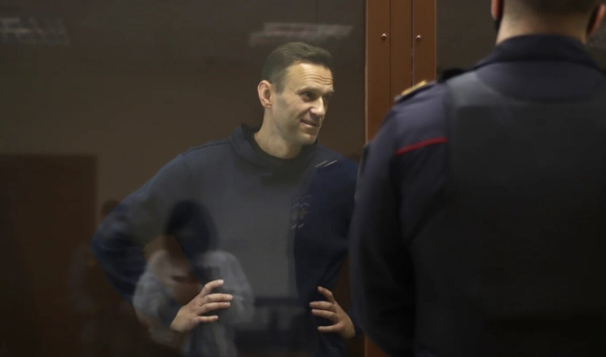Навальный оскорбил внука ветерана ВОВ в зале суда 