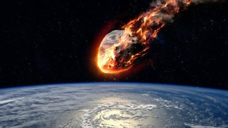 ʺКосмическое триоʺ пролетит мимо Земли: возле нашей планеты появится три опасных астероида 