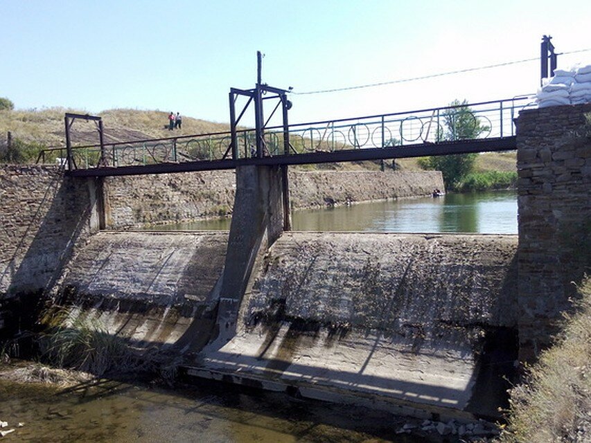 В ДНР заявили о планах Киева подорвать дамбу фенольного завода в Донбассе