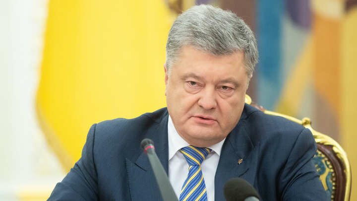 Порошенко нервно заговорил о возвращении команды Януковича на Украину