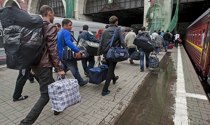 Социологи выяснили, сколько людей хотят навсегда покинуть Украину