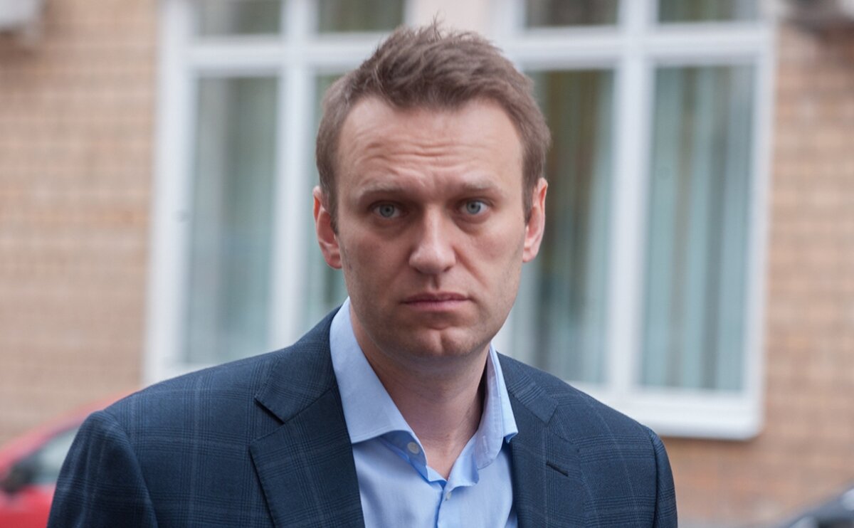 Врачи Навального в Германии запросили помощь военных - СМИ