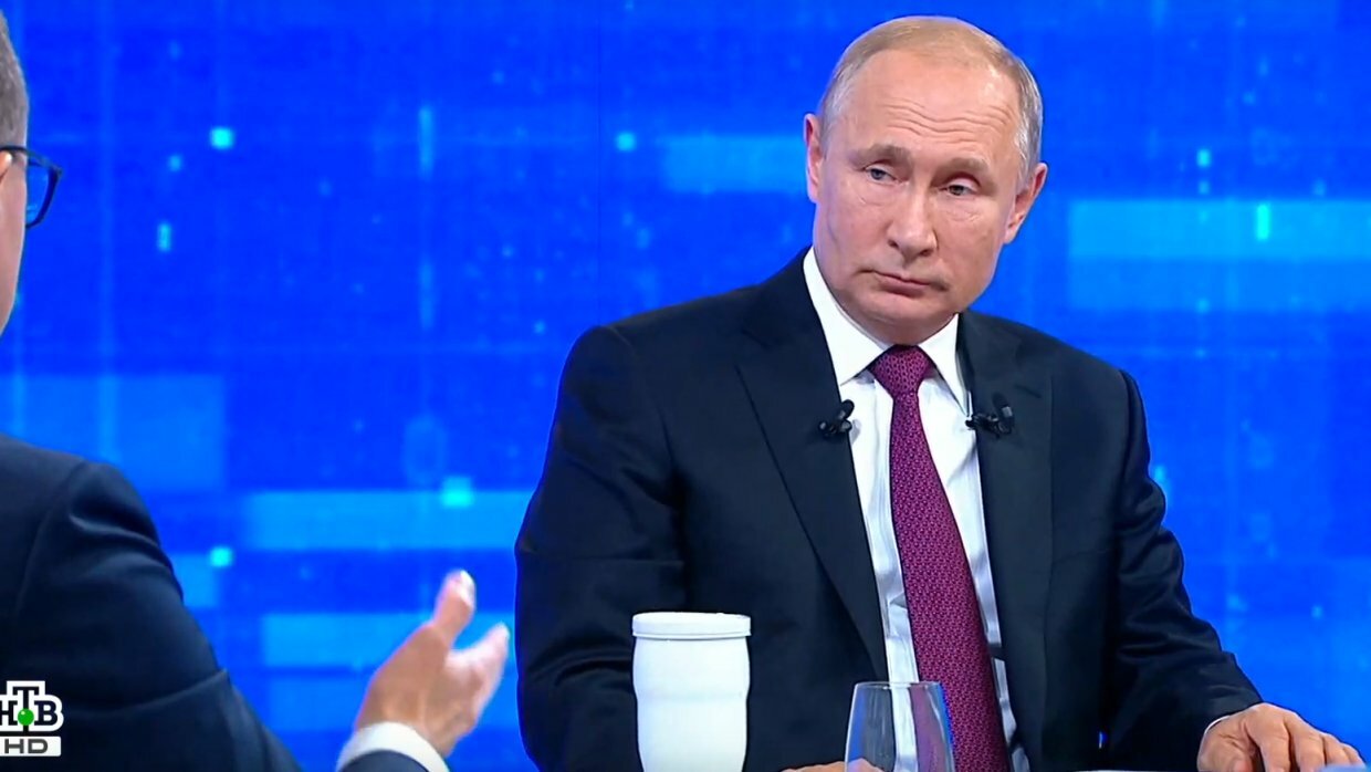 Путин - о Зеленском: он на украинского националиста, естественно, не похож