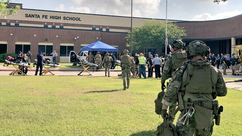 ​Появились кадры из школы Техаса, где ученик хладнокровно расстрелял 8 подростков
