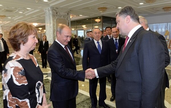 Путин и Порошенко на следующей неделе переговорят в формате телефонной конференции