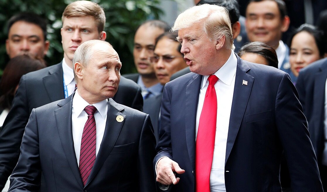 СМИ выяснили, почему встреча Путина и Трампа началась с почти часовым опозданием