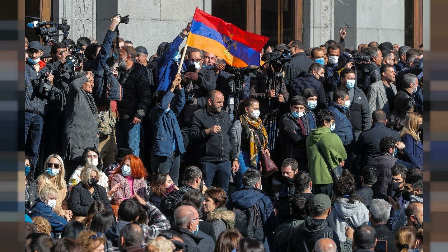 ​Истек срок ультиматума Пашиняну – армянская оппозиция готовится к "борьбе"