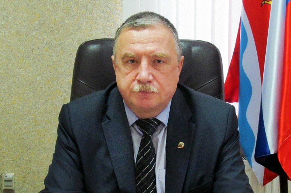 Глава района Смоленской области Олег Макаров погиб, спасая из огня двух школьниц