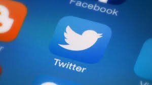 Имитировали Путина: Twitter закрыл аккаунт лжепрезидента РФ с миллионной аудиторией