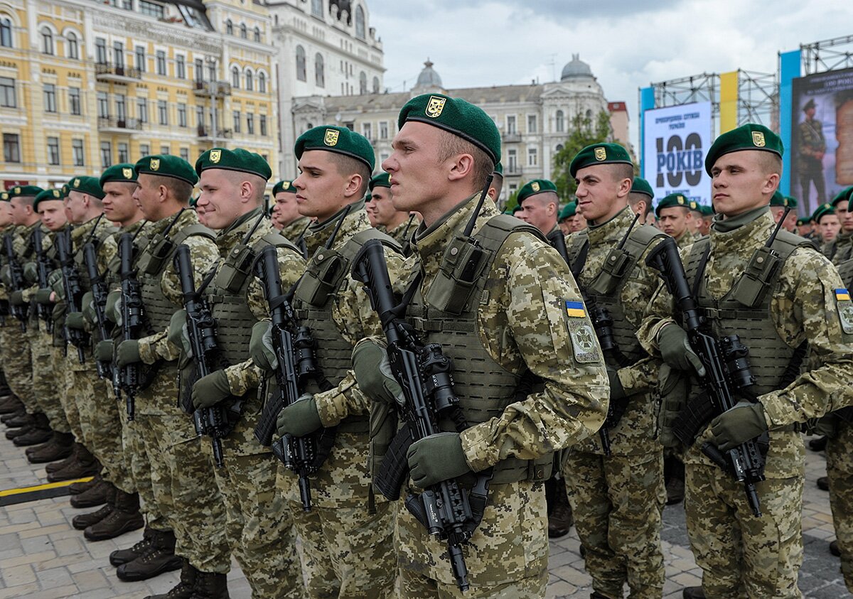Пограничники Украины отказались от автоматов Калашникова в пользу винтовок НАТО