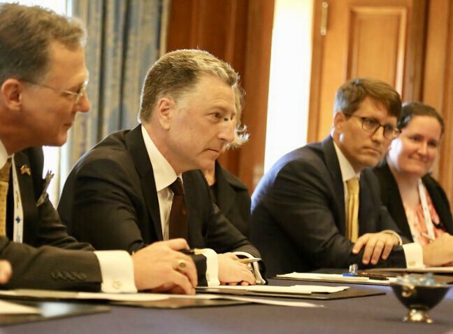 Волкер высоко оценил итоги встречи с Зеленским по Донбассу: "Но Россия должна…"