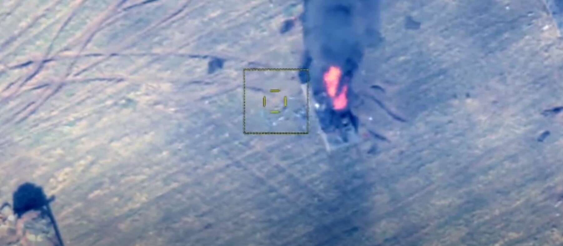 Азербайджаснкая армия зафиксировала на видео сокрушение армянских танков в Карабахе накануне перемирия 