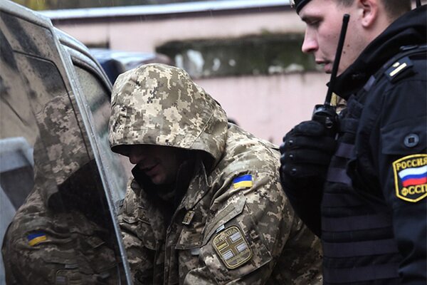 Житель Донецка опознал в задержанном украинском моряке человека, который его пытал