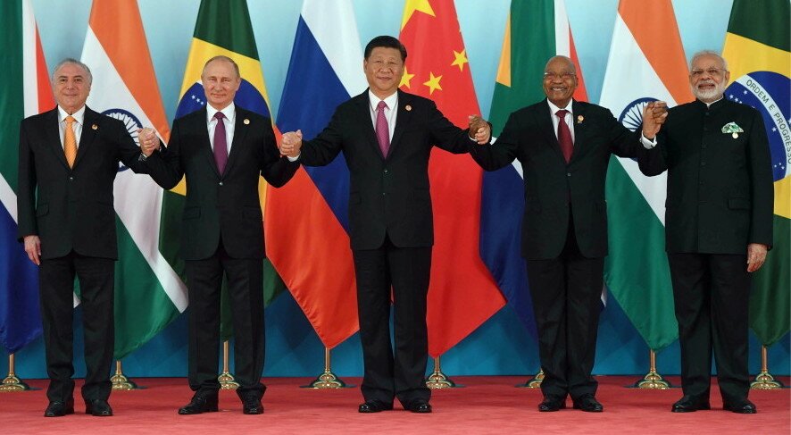 Страны БРИКС нацелились на отказ от доллара