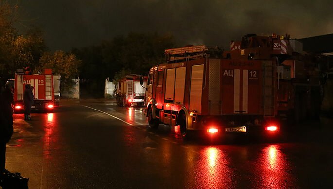 В Петербурге произошел серьезный пожар на строящемся ледоколе "Виктор Черномырдин"