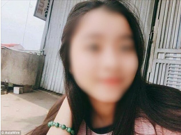 ​Во Вьетнаме школьница погибла из-за зарядки от iPhone - кадры
