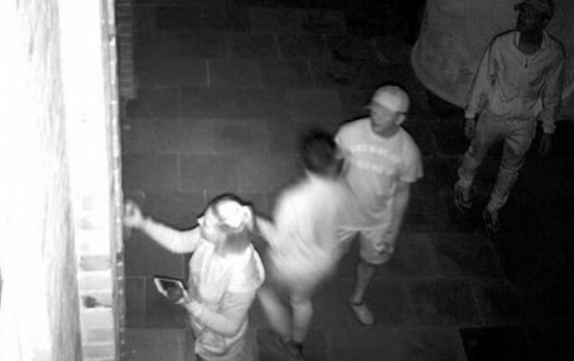 Группу летчиков-сатанистов из ВВС США поймали за осквернением старой церкви – кадры